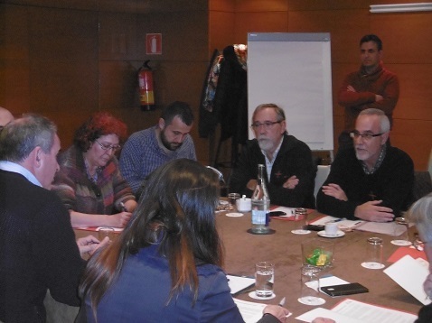 clip_normal-Reunin-Javier-Lasarte-y-Julia-iberal-con-representantes-de-UGT-Reunin-Javier-Lasarte-y-Julia-iberal-con-representantes-de-UGT-563c79364fc52