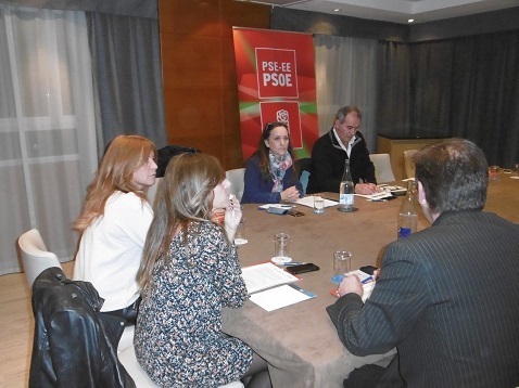 clip_normal-Reunin-con-empresariosas-alaveses-Reunin-con-empresariosas-alaveses-563c79369b99d